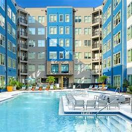 Building Photo - 1701 W Pensacola St