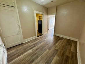 Building Photo - 1205 Austin St