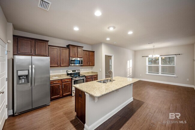 Foto del edificio - 7824 Barrington Ln