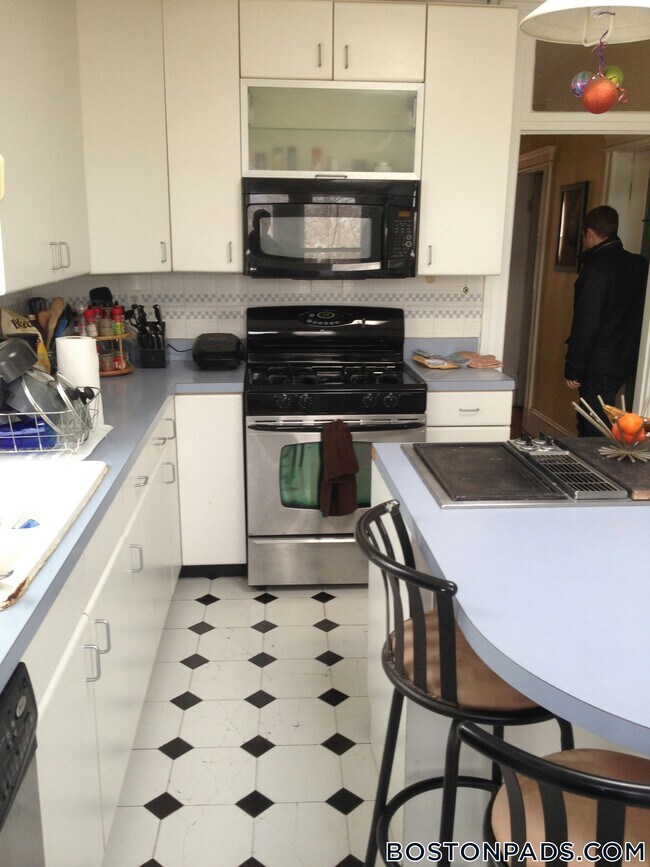 Foto del edificio - 229 Harvard St