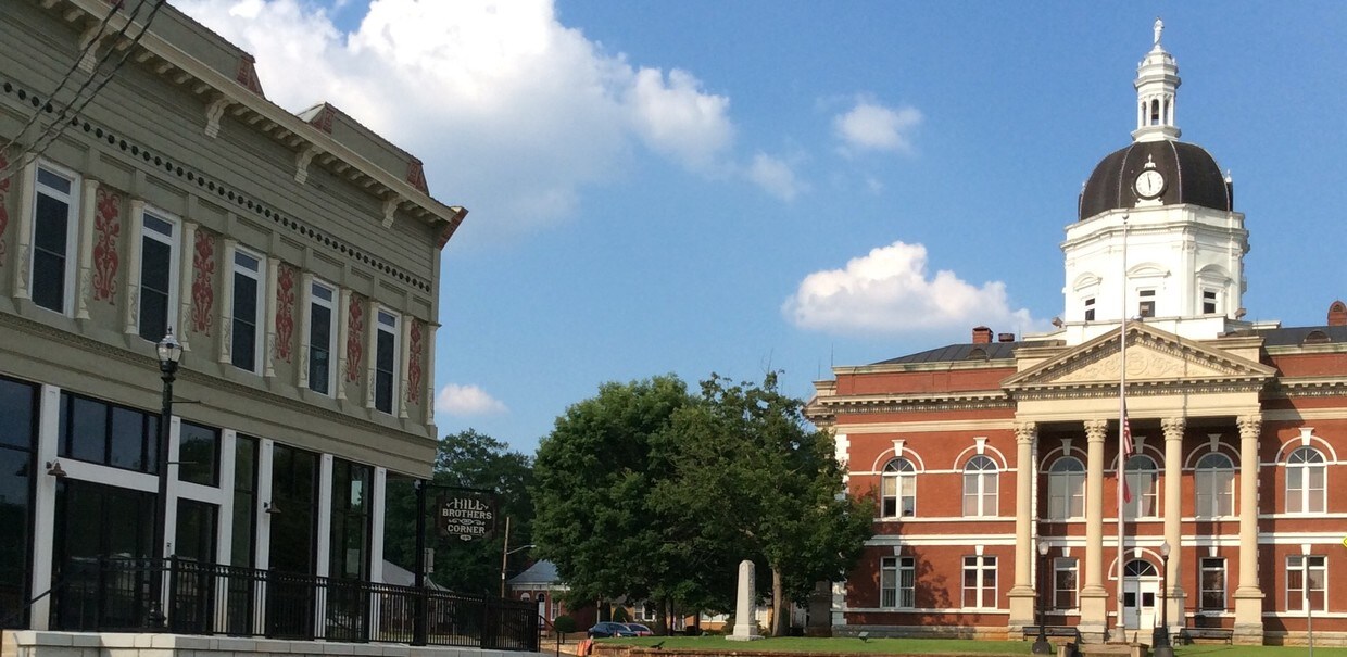 Court Square - 397 Lagrange Hwy
