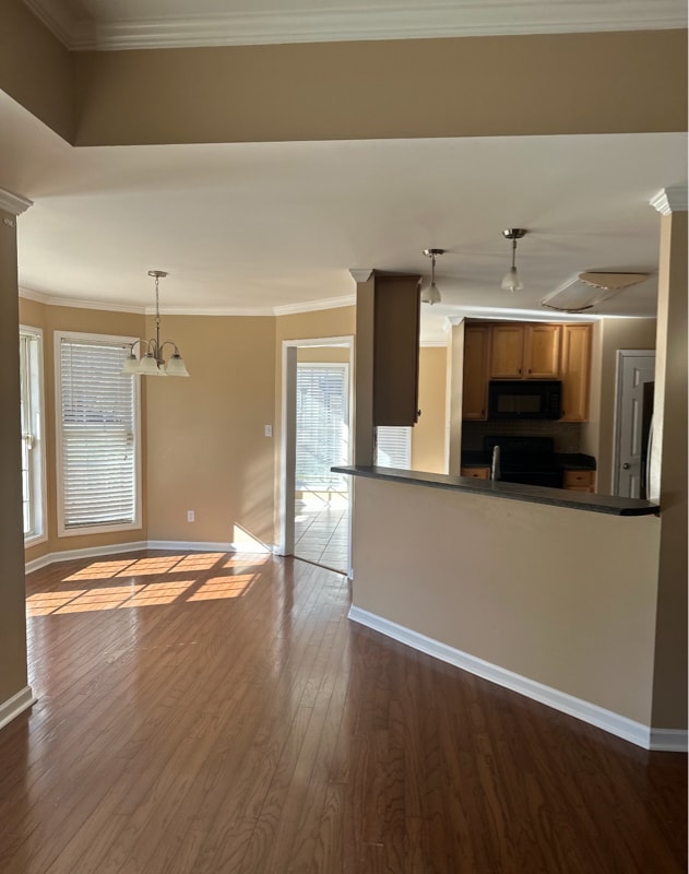 Building Photo - 354 Race Track Rd