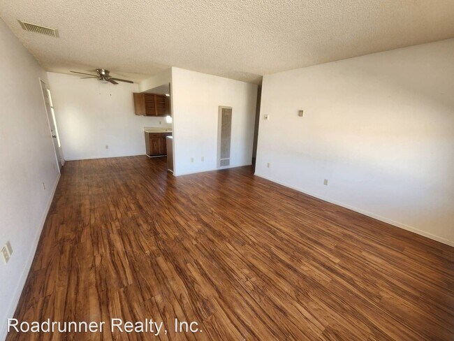 Foto del edificio - 2 br, 1 bath House - 5519 Abronia