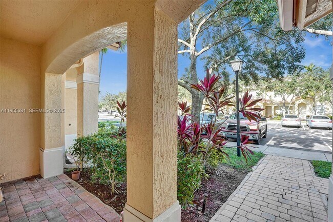 Foto del edificio - 2613 SW 83rd Terrace