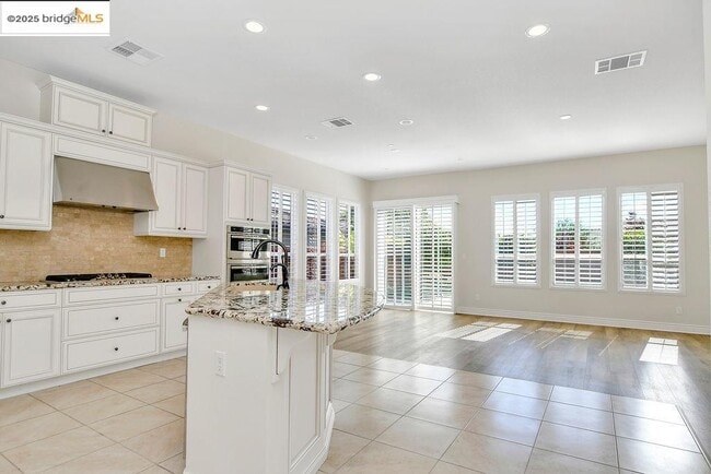 Building Photo - 1928 Barbaresco Ln