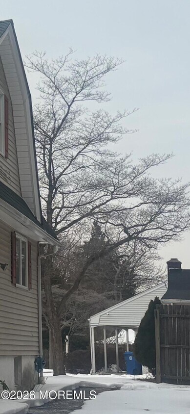 Foto del edificio - 47-49 Appleton Ave