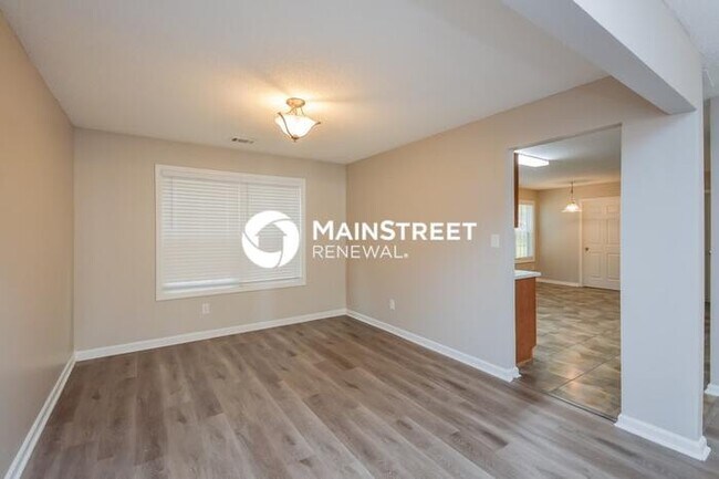 Foto del edificio - 4 Bedroom Pet-Friendly Home in LITHONIA, G...