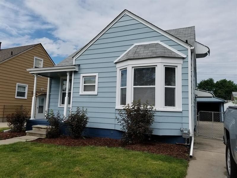 Primary Photo - 23043 Normandy Ave