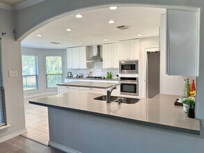 Building Photo - 8603 Malardcrest Dr