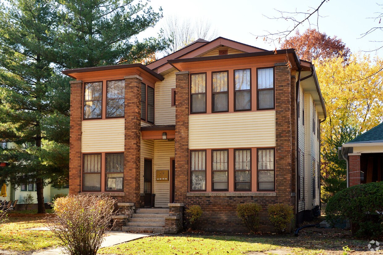 Primary Photo - 640 Woodruff Place Middle Dr