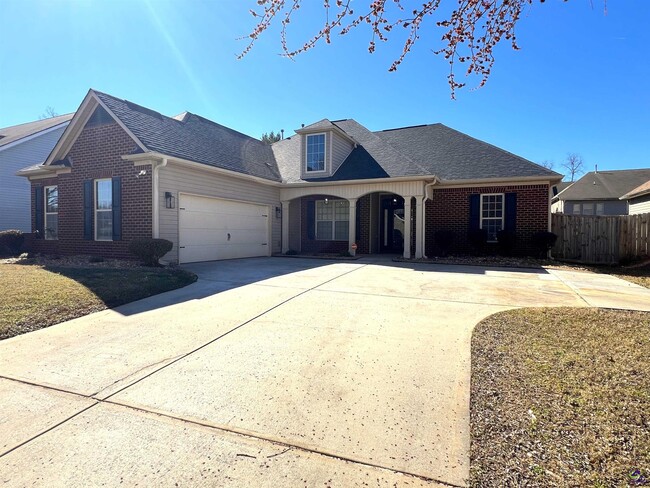 Building Photo - 210 Hearthwood Dr