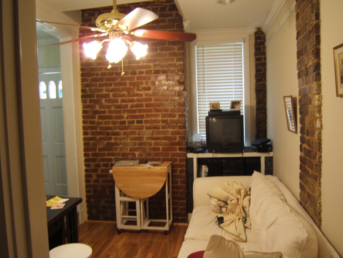 Primary Photo - 721 Argonne Ave NE