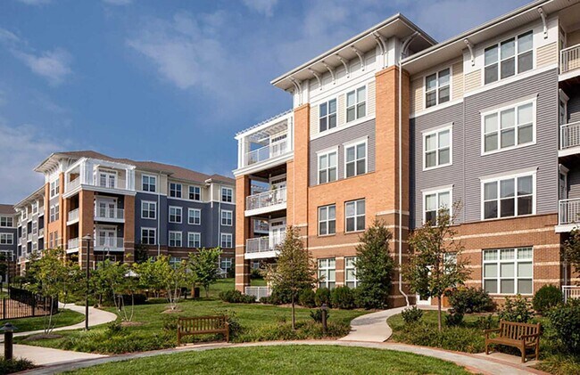Foto del edificio - The Falls at Flint Hill