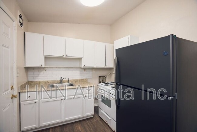 Foto del edificio - 2157 Lenox Rd NE