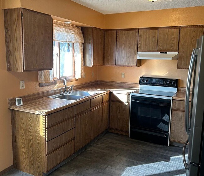 Foto del edificio - 1511 Harding Ct