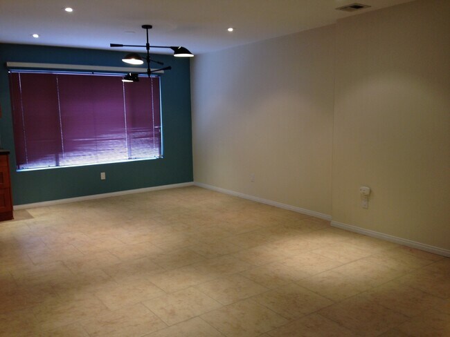 Foto del edificio - Bluffs of Fox Run Large Condo