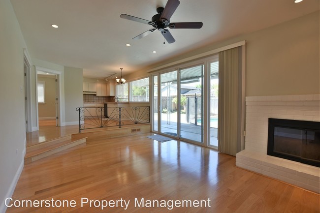 Building Photo - 5 br, 3 bath House - 6197 Dunn Ave