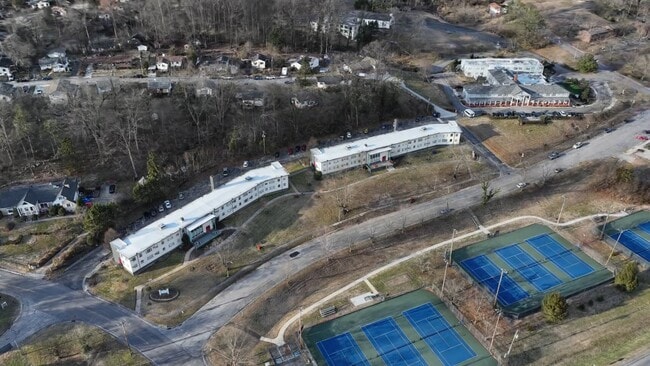  - The Flats at Jackson Square -Studio, 1, & 2-Bedroom Flats and Lofts in Oak Ridge, TN