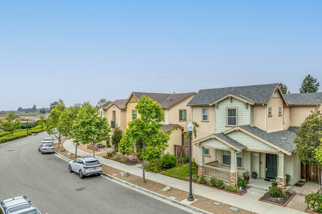 Building Photo - Enclave Ventura
