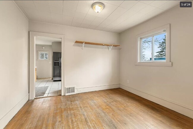 Dining Room - 1014 8th Ave S