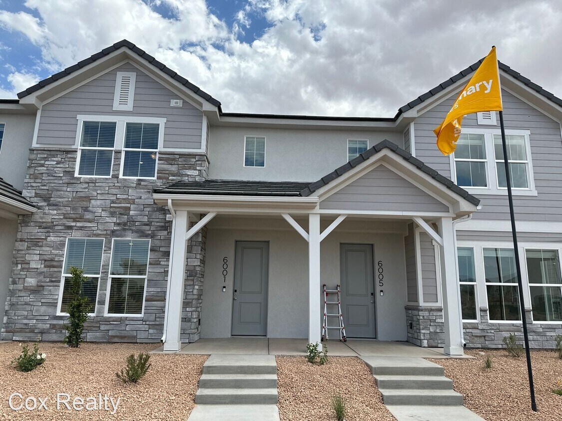 3 br, 2.5 bath House 6001 S Carnelian Pkwy House Rental in St