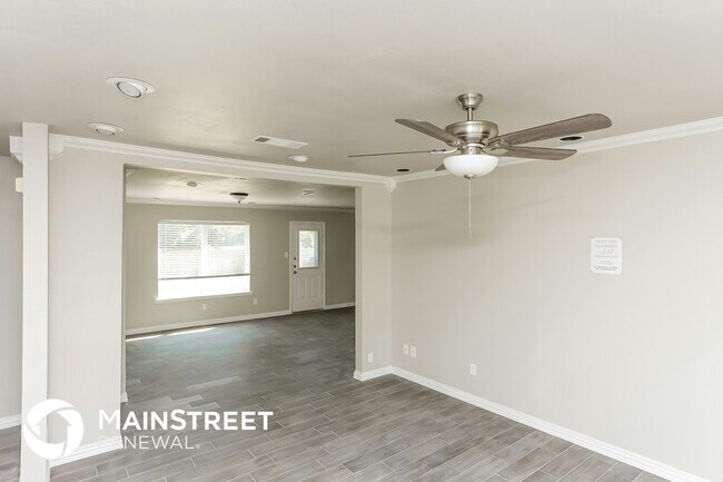 Foto del edificio - 717 Ponderosa Dr