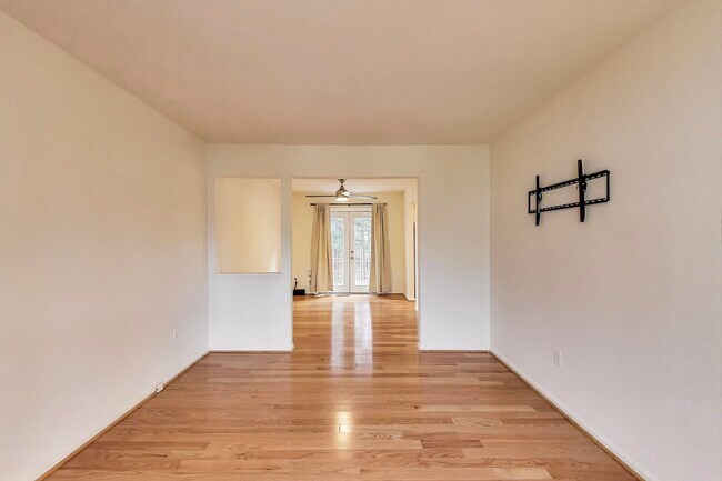 Foto del edificio - 16 Tabiona Ct