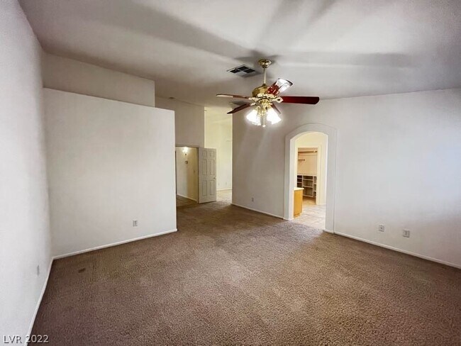 Foto del edificio - 5808 Spinnaker Reach Ave