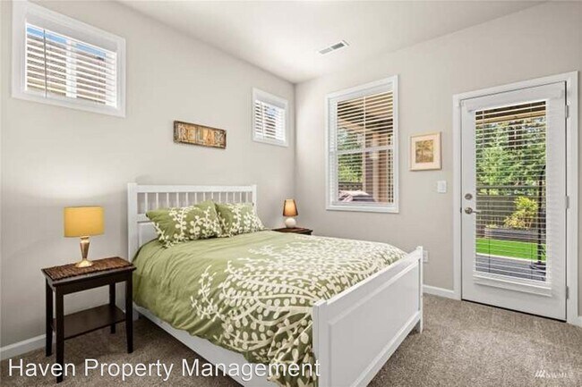 Building Photo - 1 br, 1 bath House - 32889 Ash Ave SE