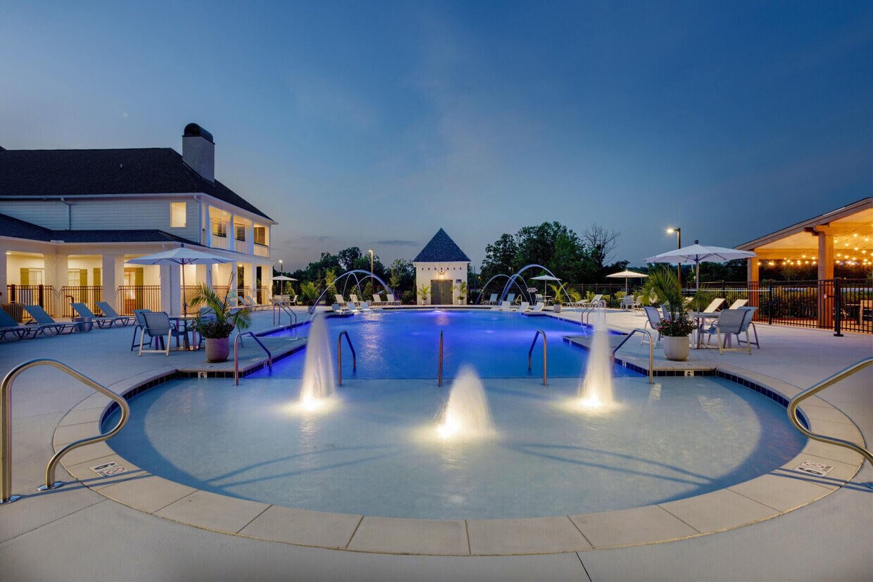 Foto principal - Reunion Township Apartments at 109
