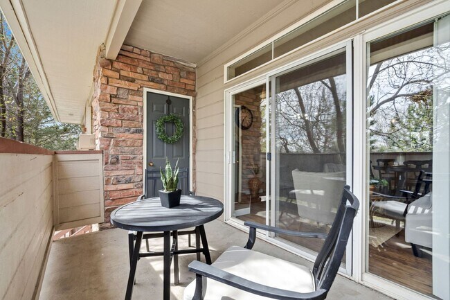 Foto del edificio - Students Welcome! 3 Bed, 2 Bath Condo in Rockbridge, SE Fort Collins