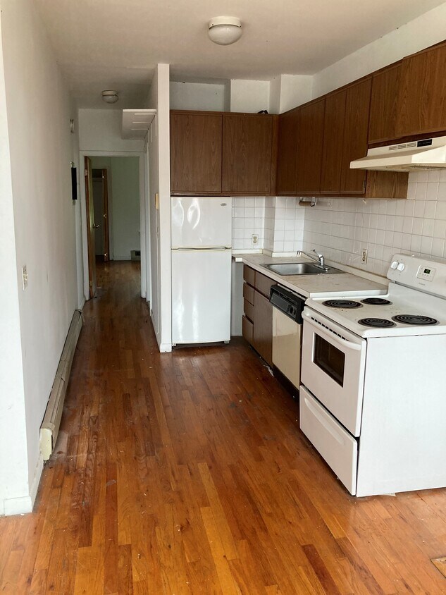 Primary Photo - Sunny 1BR in Cobble Hill