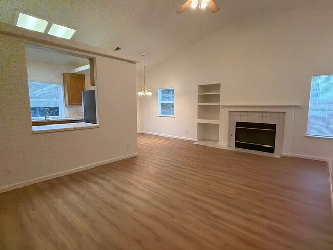 Foto del edificio - 309 Westin Ln