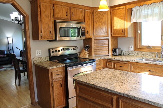 Foto del edificio - 1291 Lake Susan Hills Dr