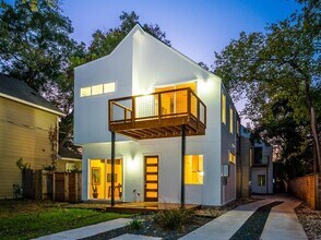 Building Photo - 1122 Linden St