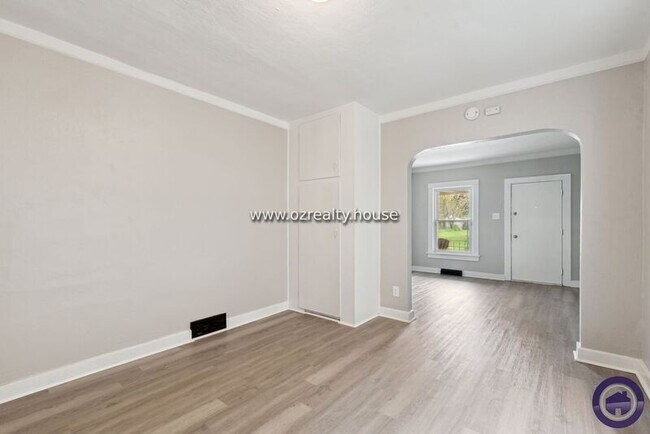 Foto del edificio - 223 E Weber St