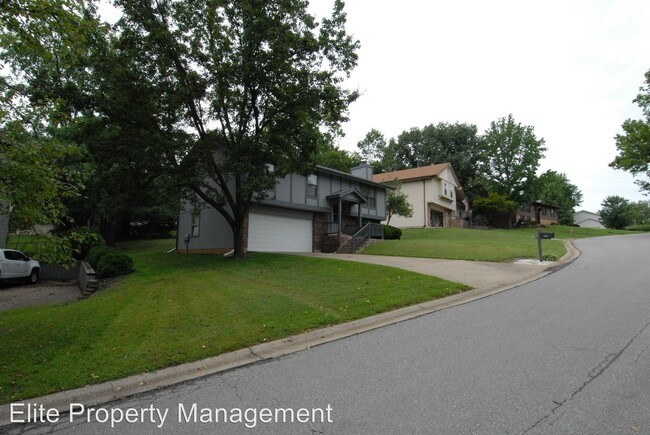 Building Photo - 3 br, 2.5 bath House - 662 Lakewood Drive