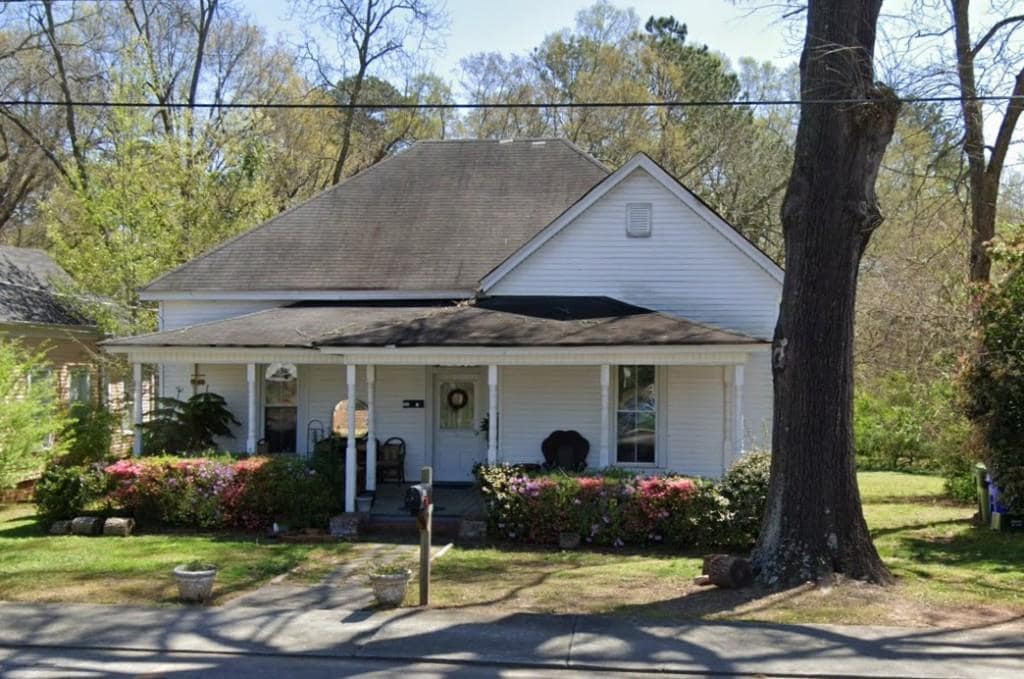 Primary Photo - 235 Boulevard