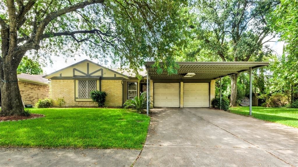 Primary Photo - 3708 Edgefield Dr