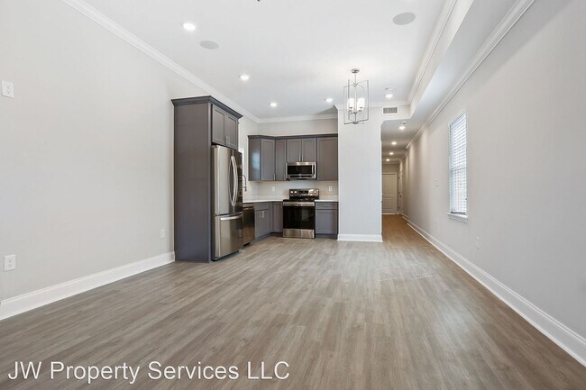 Building Photo - 3 br, 2 bath House - 9025 Olive Street