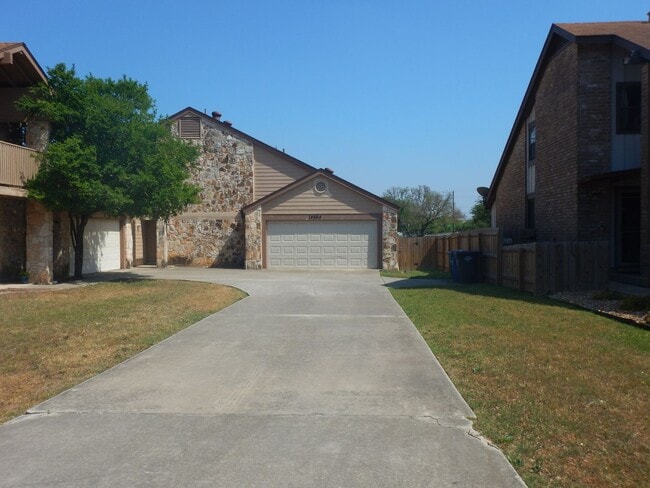 Building Photo - 14304 Indian Woods
