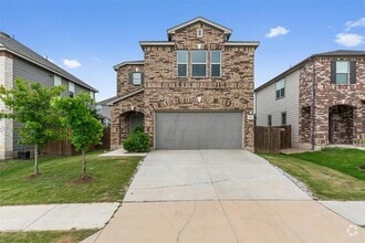 Building Photo - 305 Los Cobos Ln
