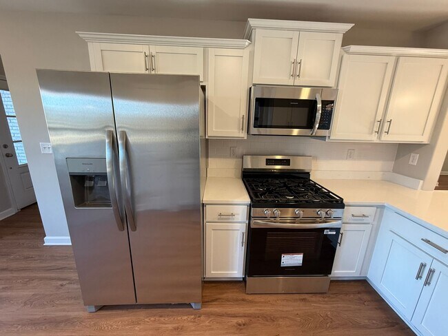 Building Photo - 9687 Bloomington Cir