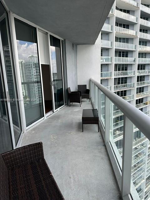 Foto principal - 465 Brickell Ave