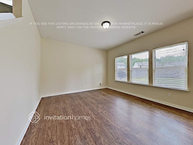 Foto del edificio - 1766 Logan Ridge Cir