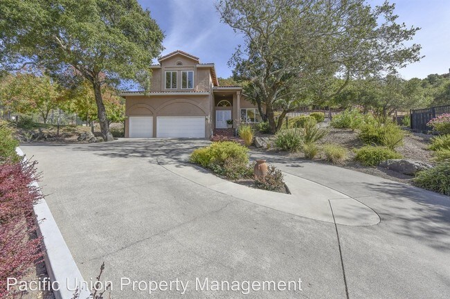 Building Photo - 549 Westgate Dr