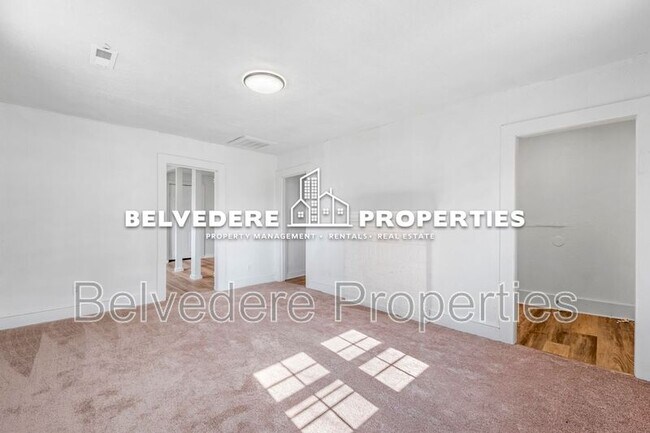 Foto del edificio - 2110 Shore St