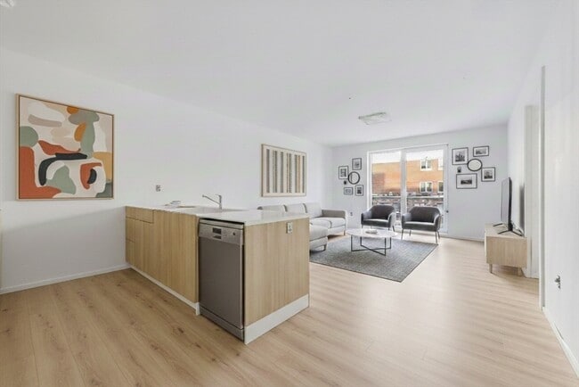 Foto del edificio - 1035 Commonwealth Ave