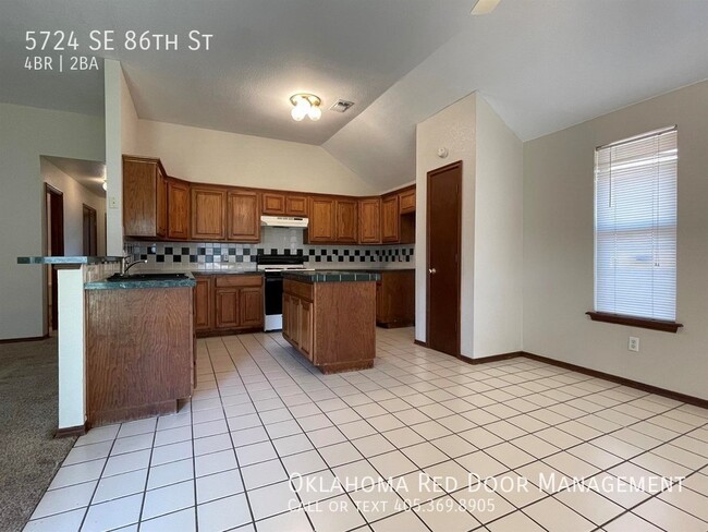 Foto del edificio - 5724 SE 86th St