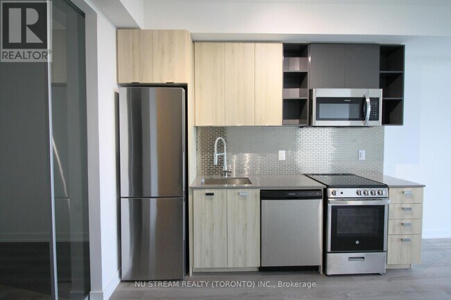 Building Photo - 10 De Boers Dr